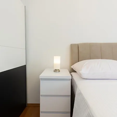 Gabriel Apartment *