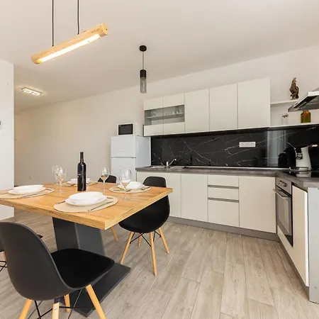 Gabriel Apartment Seget Vranjica