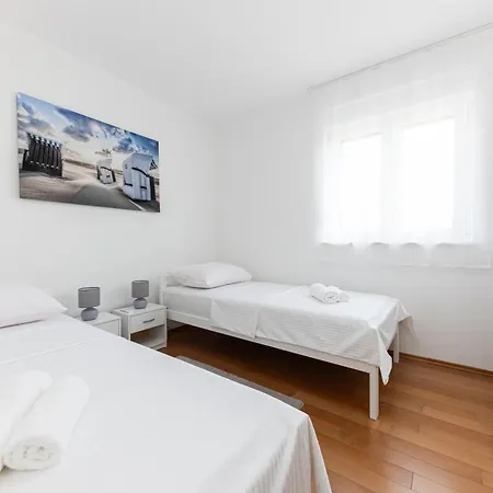 Gabriel Apartment
